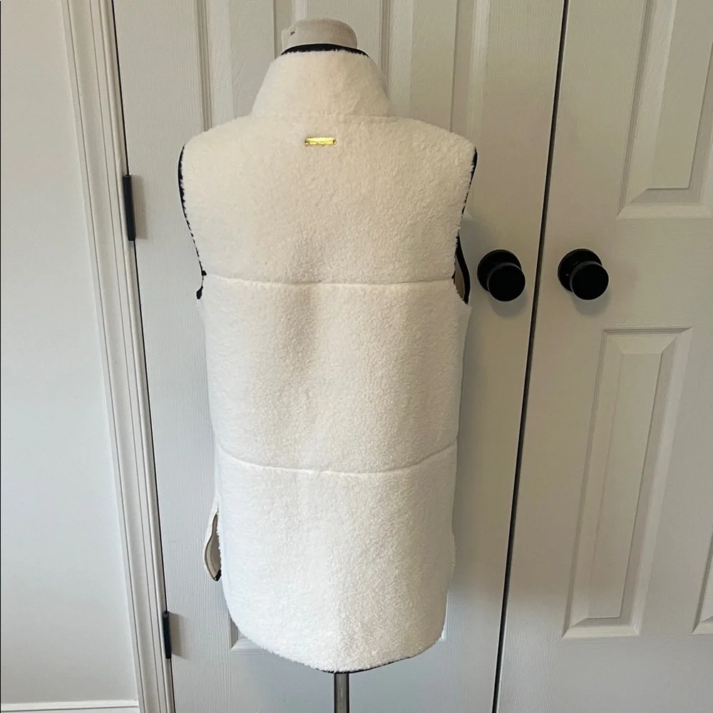 Lilly Pulitzer graycele Sherpa vest - Picture 2 of 6